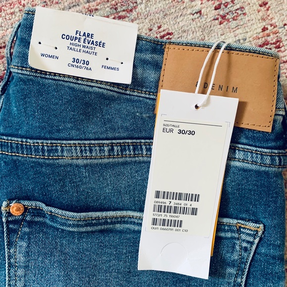 NWT flared jeans - Picture 4 of 4